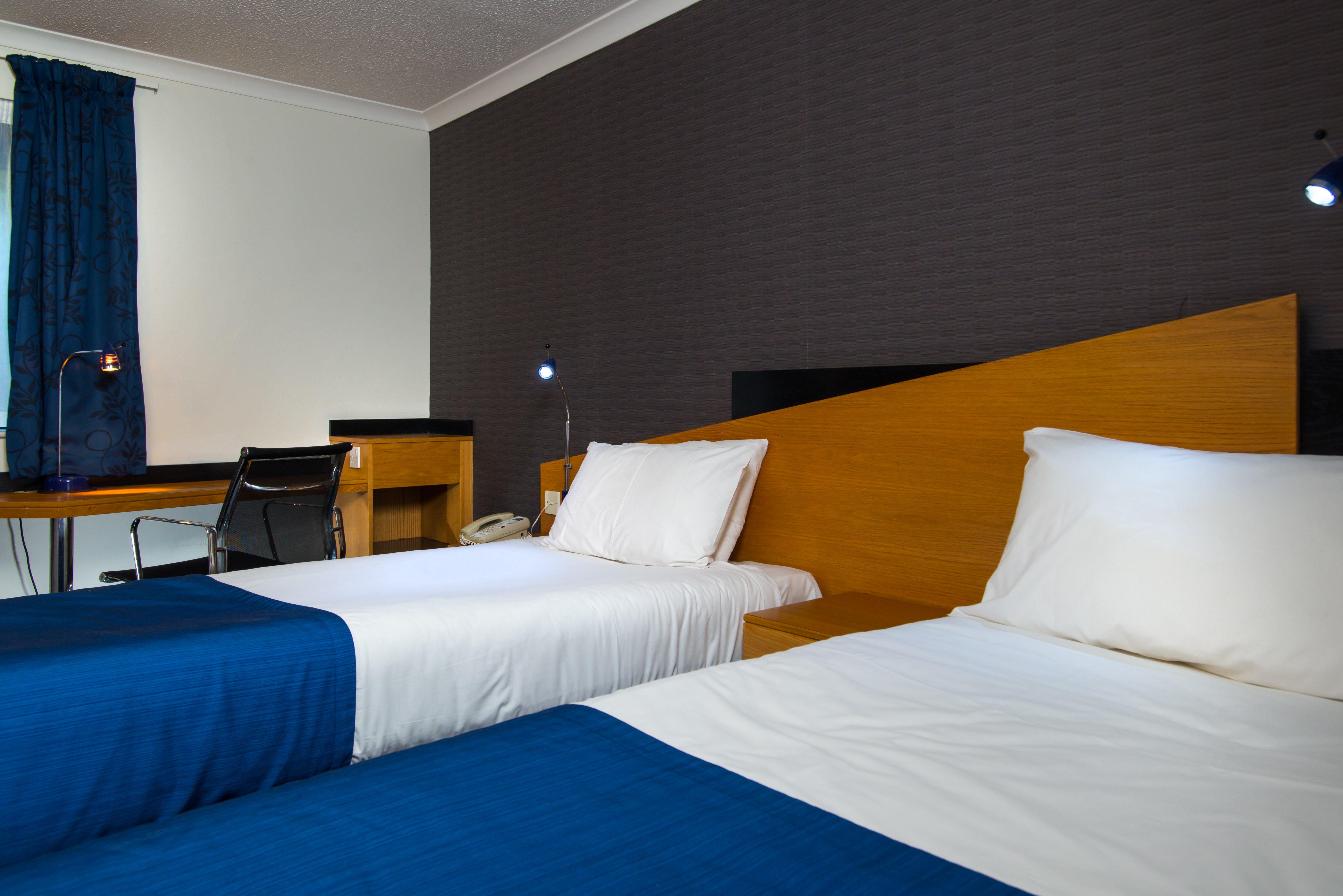 Express By Ihg Hotel 3*